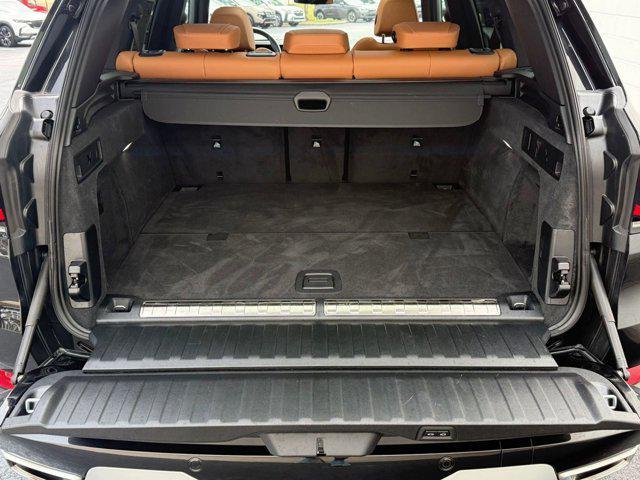 Photo of 2025 Black BMW X5 PHEV