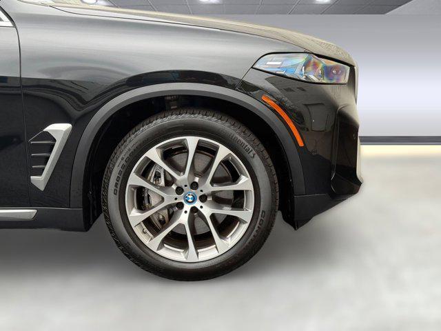 Photo of 2025 Black BMW X5 PHEV