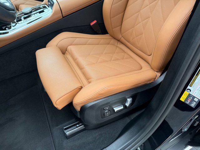 Photo of 2025 Black BMW X5 PHEV