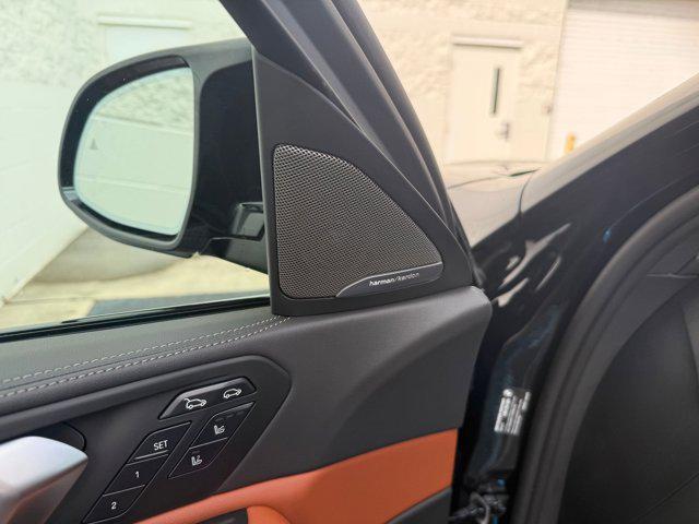 Photo of 2026 Black Sapphire Metallic BMW X6