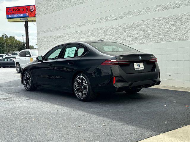 Photo of 2026 Black Sapphire Metallic BMW i5