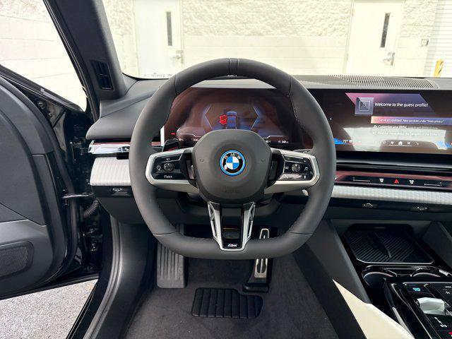 Photo of 2026 Black Sapphire Metallic BMW i5