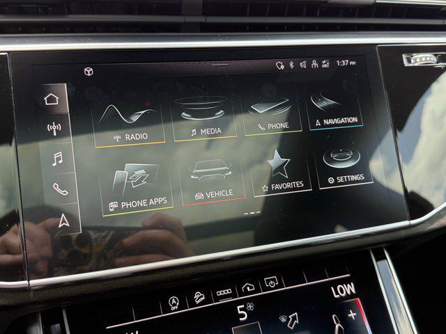 Photo of 2021 Samurai Gray Metallic Audi Q7