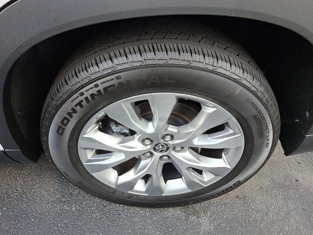 Photo of 2025 Wind Chill Pearl Toyota Grand Highlander