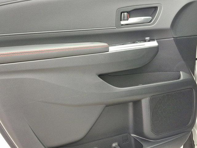 Photo of 2025 Ice Cap Toyota Sienna