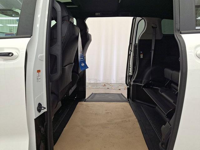 Photo of 2025 Ice Cap Toyota Sienna