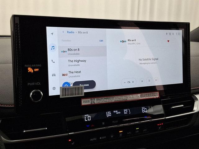 Photo of 2025 Ice Cap Toyota Sienna