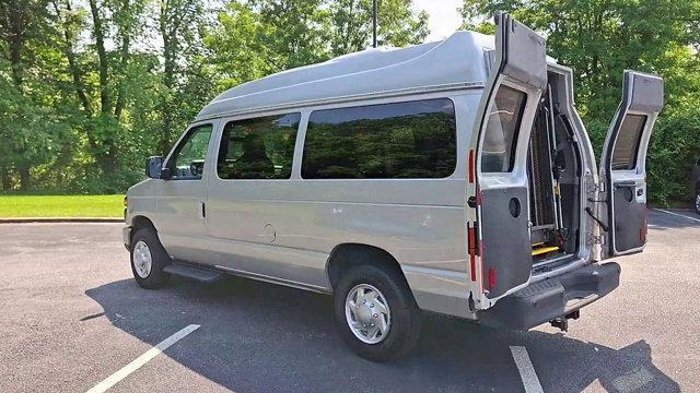 Photo of 2011 Ingot Silver Metallic - UX Ford E350 Super Duty