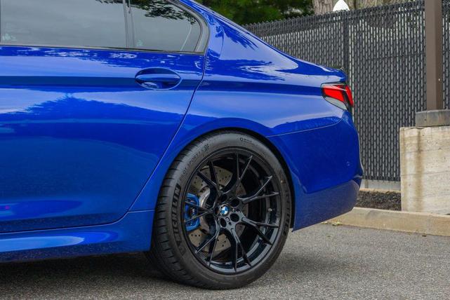 Photo of 2019 Blue BMW M5