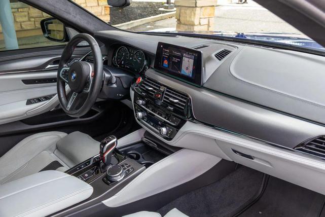 Photo of 2019 Blue BMW M5