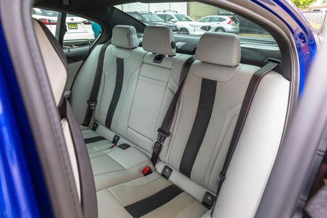 Photo of 2019 Blue BMW M5