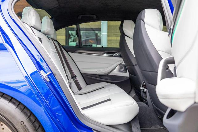 Photo of 2019 Blue BMW M5