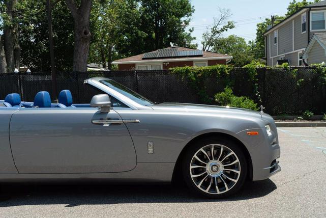 Photo of 2018 Silver Rolls-Royce Dawn