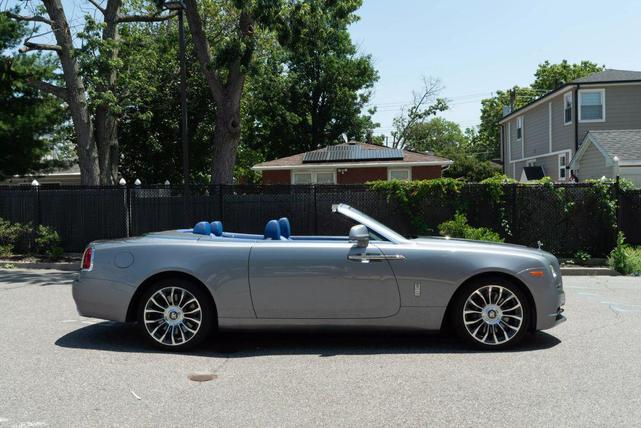 Photo of 2018 Silver Rolls-Royce Dawn