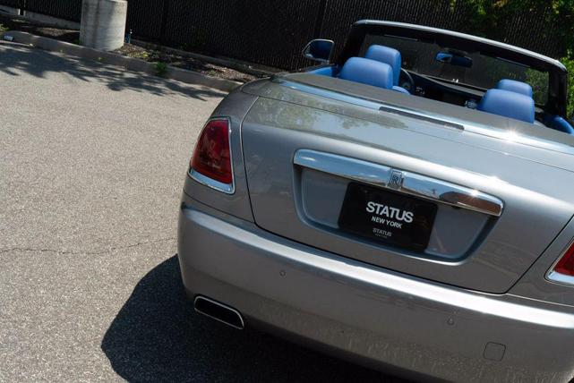Photo of 2018 Silver Rolls-Royce Dawn