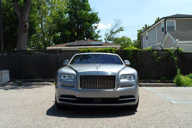 Photo of 2018 Silver Rolls-Royce Dawn