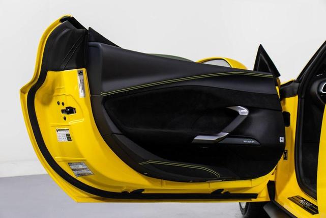 Photo of 2024 Giallo Midas Ferrari 296 GTS