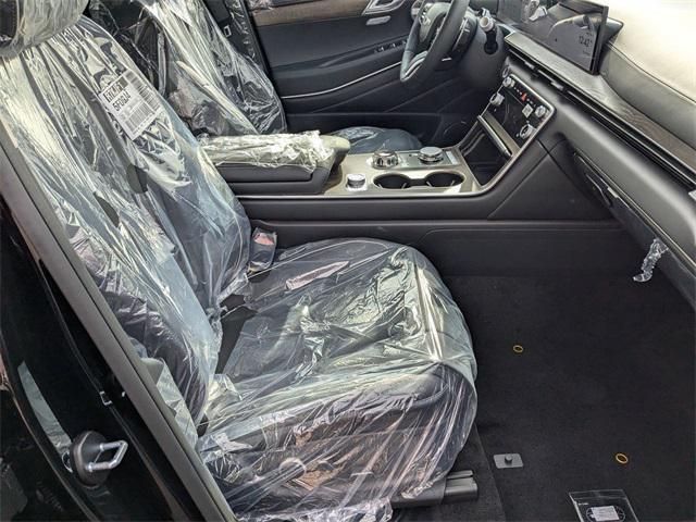 Photo of 2025 Vik Black Genesis GV80