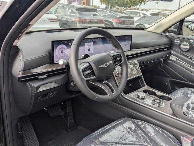 Photo of 2025 Vik Black Genesis GV80