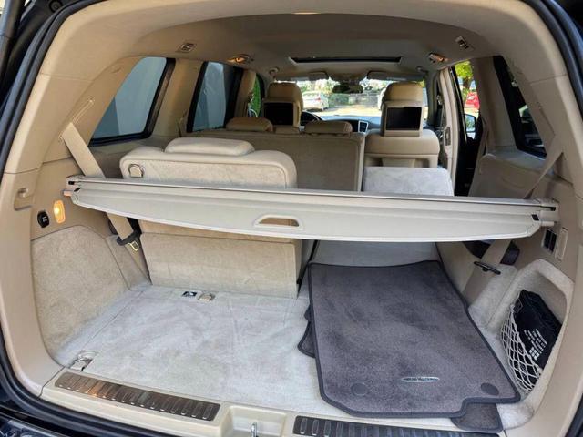 Photo of 2016 Jet Black Mercedes-Benz GL-Class