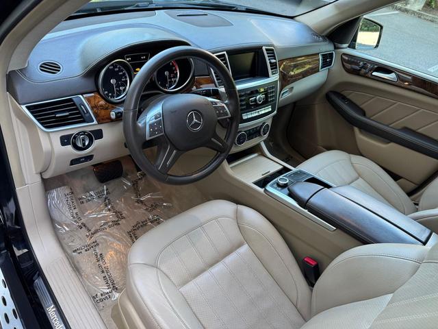Photo of 2016 Jet Black Mercedes-Benz GL-Class