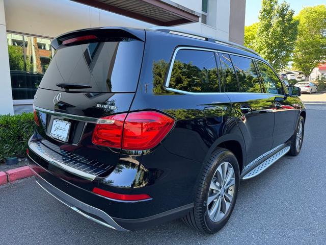 Photo of 2016 Jet Black Mercedes-Benz GL-Class