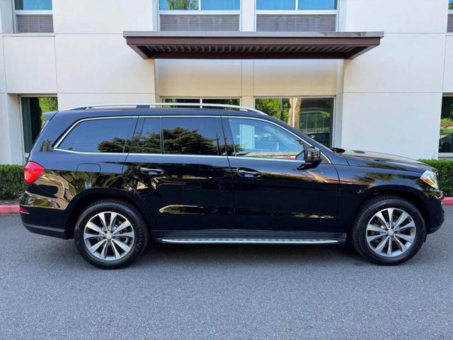 Photo of 2016 Jet Black Mercedes-Benz GL-Class