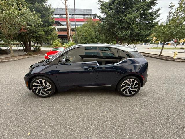 Photo of 2018 Imperial Blue Metallic w/Frozen Gray Accent BMW i3