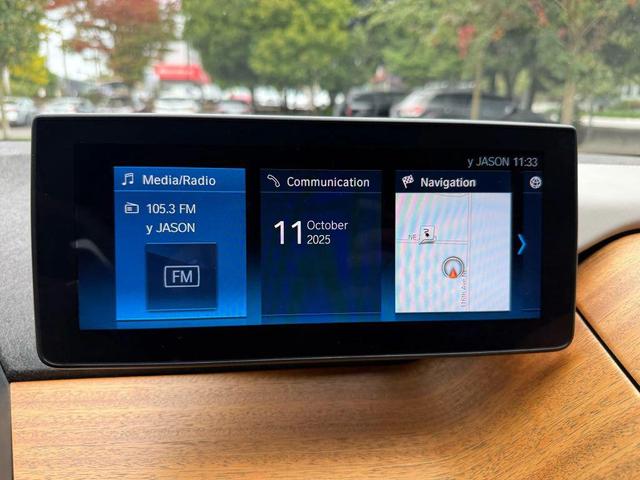 Photo of 2018 Imperial Blue Metallic w/Frozen Gray Accent BMW i3