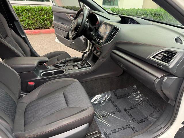 Photo of 2018 Crystal White Pearl Subaru Impreza