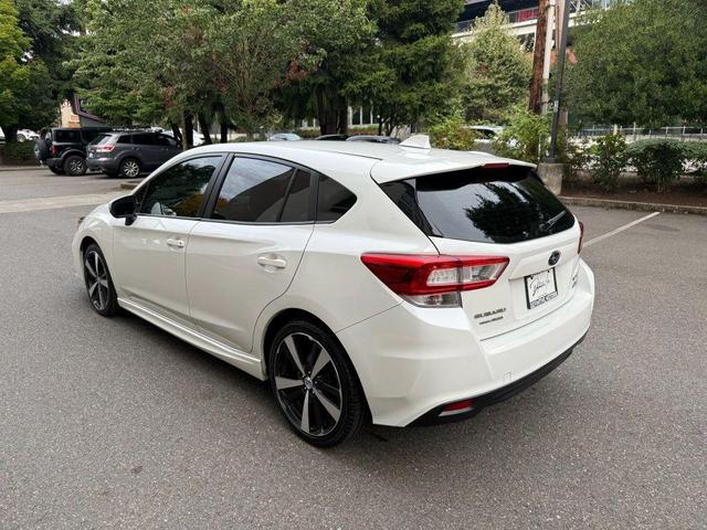 Photo of 2018 Crystal White Pearl Subaru Impreza