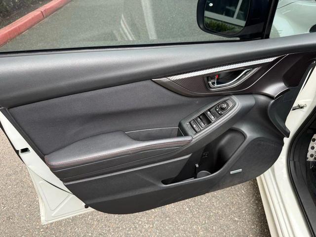 Photo of 2018 Crystal White Pearl Subaru Impreza