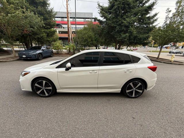 Photo of 2018 Crystal White Pearl Subaru Impreza