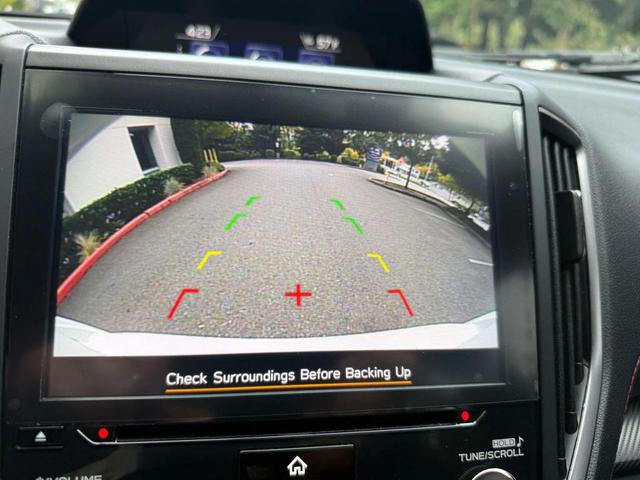 Photo of 2018 Crystal White Pearl Subaru Impreza