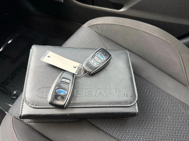 Photo of 2018 Crystal White Pearl Subaru Impreza