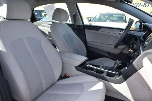 Photo of 2015 Blue Hyundai SONATA