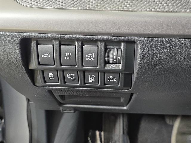 Photo of 2017 Ice Silver Metallic Subaru Outback