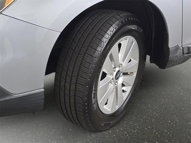 Photo of 2017 Ice Silver Metallic Subaru Outback