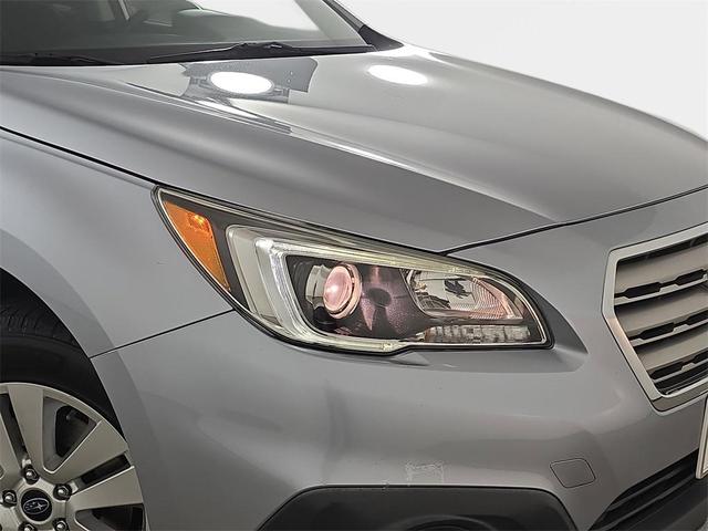 Photo of 2017 Ice Silver Metallic Subaru Outback