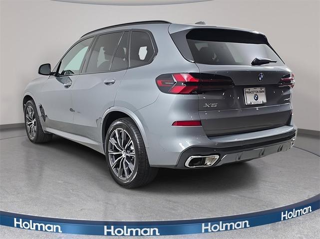 Photo of 2025 Skyscraper Gray Metallic BMW X5