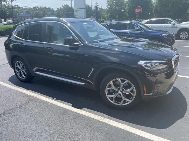 Photo of 2022 Jet Black BMW X3