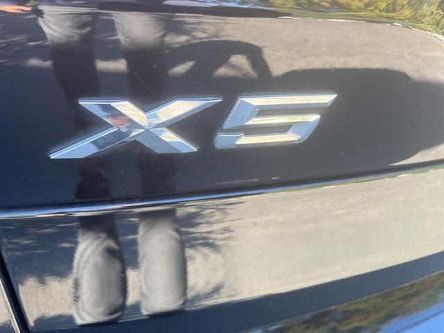 Photo of 2024 Black Sapphire Metallic BMW X5