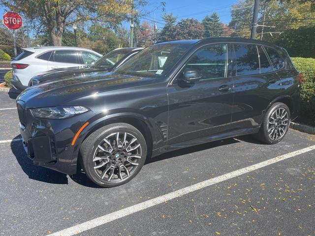 Photo of 2024 Black Sapphire Metallic BMW X5