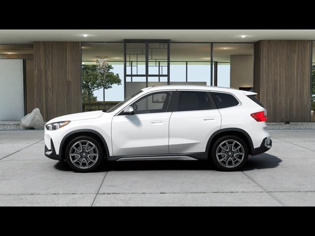 Photo of 2025 Mineral White Metallic BMW X1