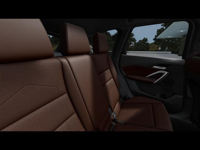 Photo of 2025 Mineral White Metallic BMW X1