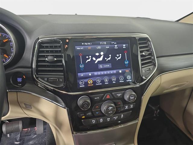 Photo of 2020 Granite Crystal Clearcoat Metallic Jeep Grand Cherokee