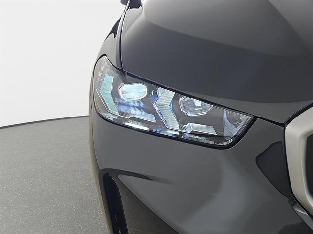 Photo of 2026 Black Sapphire Metallic BMW X5