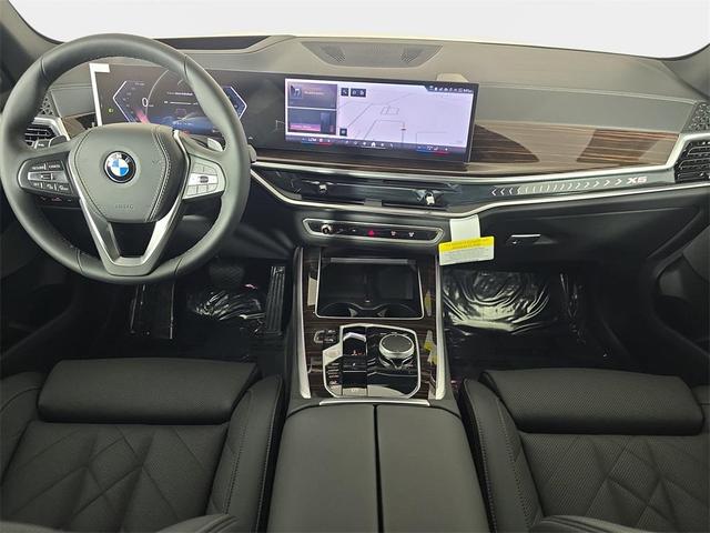 Photo of 2026 Black Sapphire Metallic BMW X5