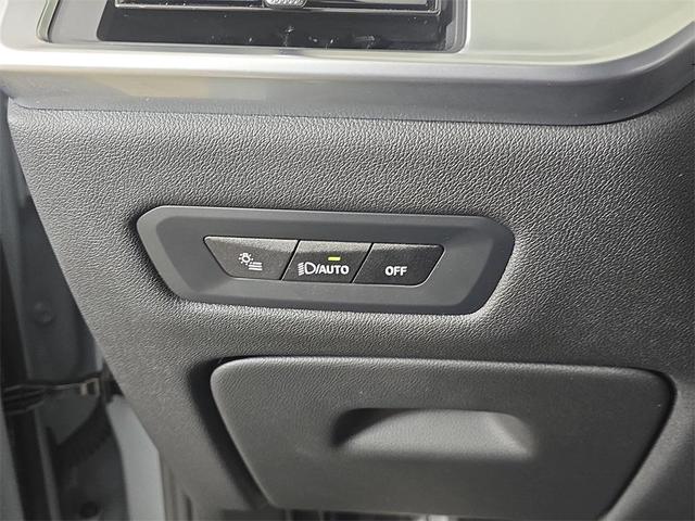 Photo of 2025 Brooklyn Gray Metallic BMW X6