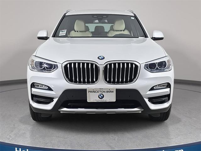 Photo of 2019 Mineral White Metallic BMW X3